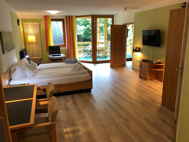 Top-Suite 2 Zimmer 53m² (Behindertengerecht)